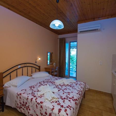 Villa Ferendinoy - Ferendinoy Dionisia Nydri  Bagian luar foto