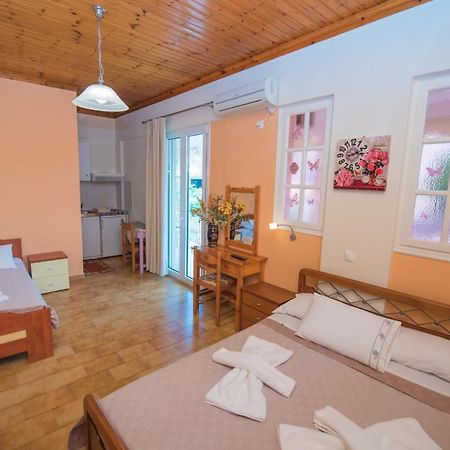 Villa Ferendinoy - Ferendinoy Dionisia Nydri  Bagian luar foto
